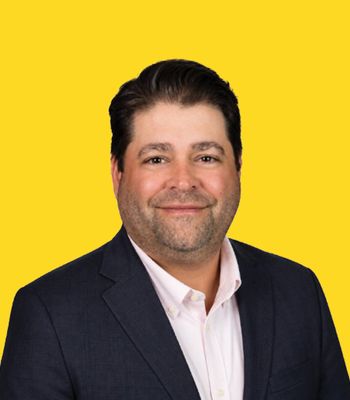 Portrait of Ryan Frey, Commercial Broker/Agent.